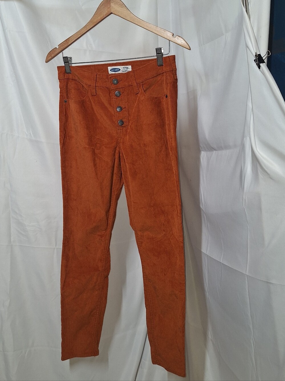 Old Navy Men’s Corduroy Pants in Rust